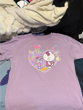 Hello Kitty Lavender Short Sleeve Graphic Tee with Pastel Heart